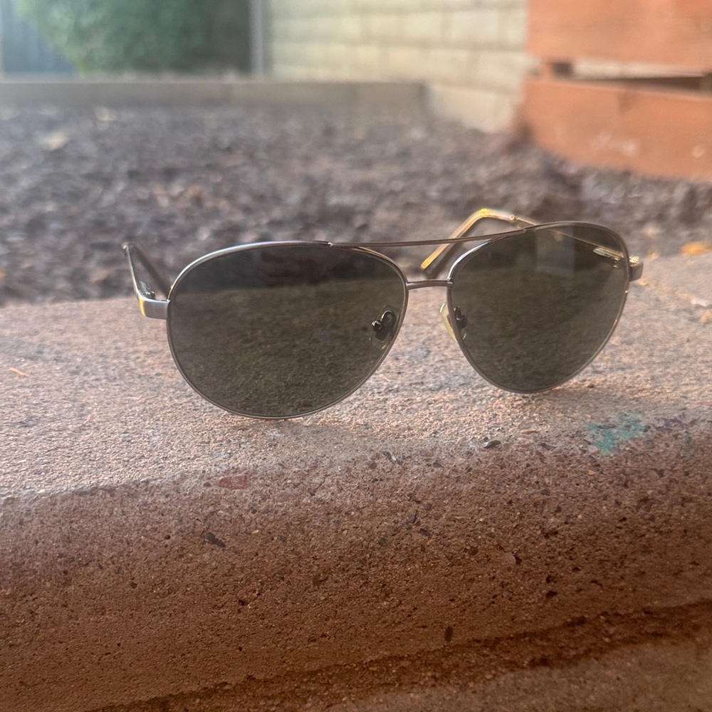 Fossil Brand::Classic Aviator Sunglasses